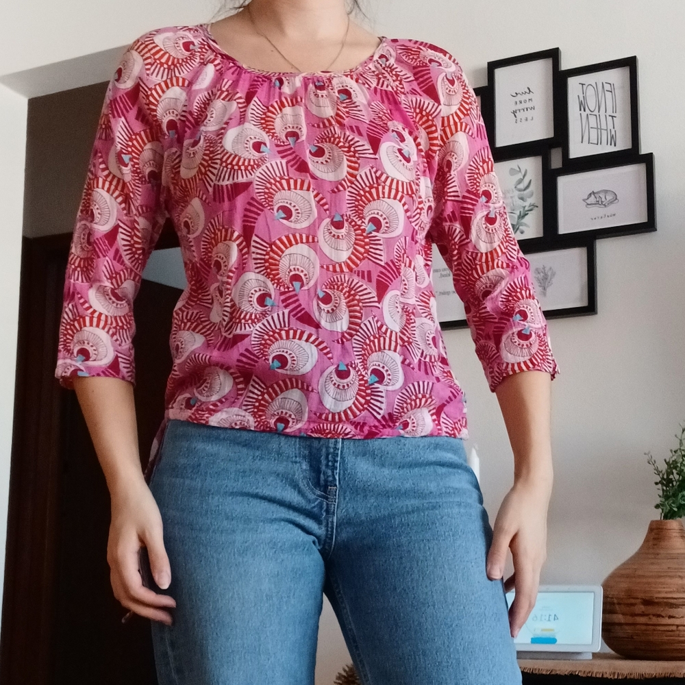 FREE w/$30 Purchase; Vintage Pink & Red Funky Pattern Blouse
